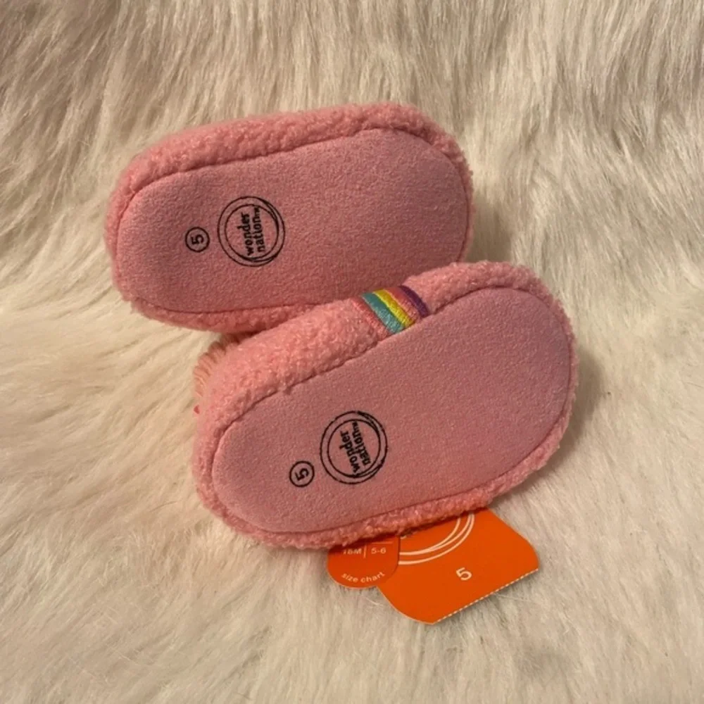 Wonder Nation Slippers Girls Size‎ 5 Pink Fuzzy Rainbow Bootie Shoes